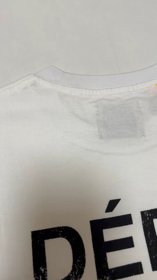 GALLERY DEPT. CLASSIC FRENCH TEE Classic French TEE White S-XL This time the return of the classic French Tee follows the newly replenished version of the official website. The printing is mottled and distressed. The main label/wash water label/code number label are also updated. The old style is newly made and the quality is increased.